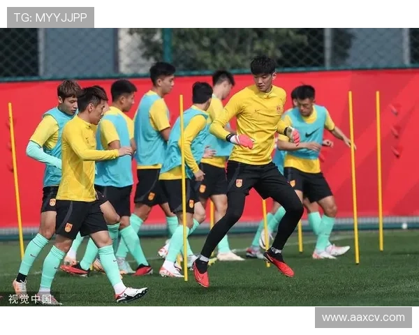 国足新帅首秀告捷年轻阵容展现速度与拼搏精神引热议球迷期待未来表现提升