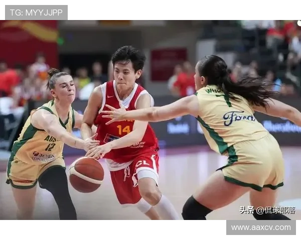 篮球世界杯：中美两队激战正酣 关键时刻决胜负中国队全力以赴